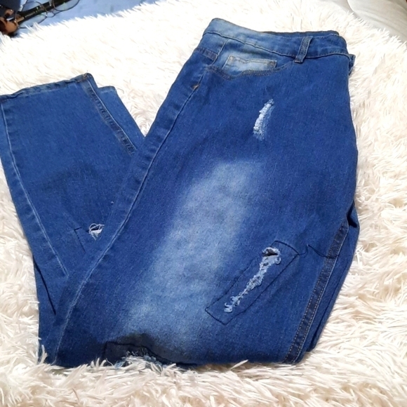 SHEIN Jeans - Picture 1 of 6